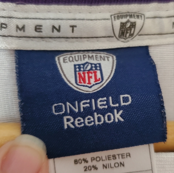 Brett Farve Minnesota Vikings NFL Jersey by Reebok. - Picture 5 of 9